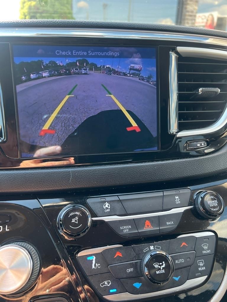 Chrysler Pacifica Touring Plus FWD 2017
