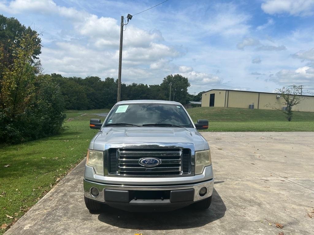 Ford F-150 2WD SuperCrew 145" XLT 2011