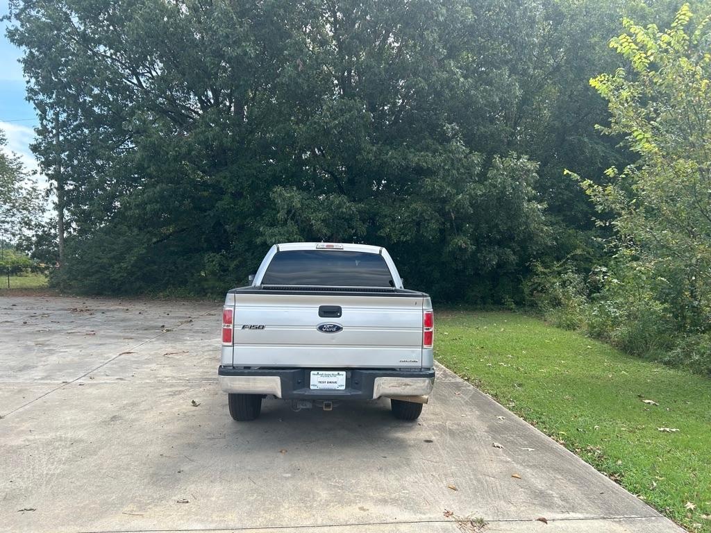 Ford F-150 2WD SuperCrew 145" XLT 2011