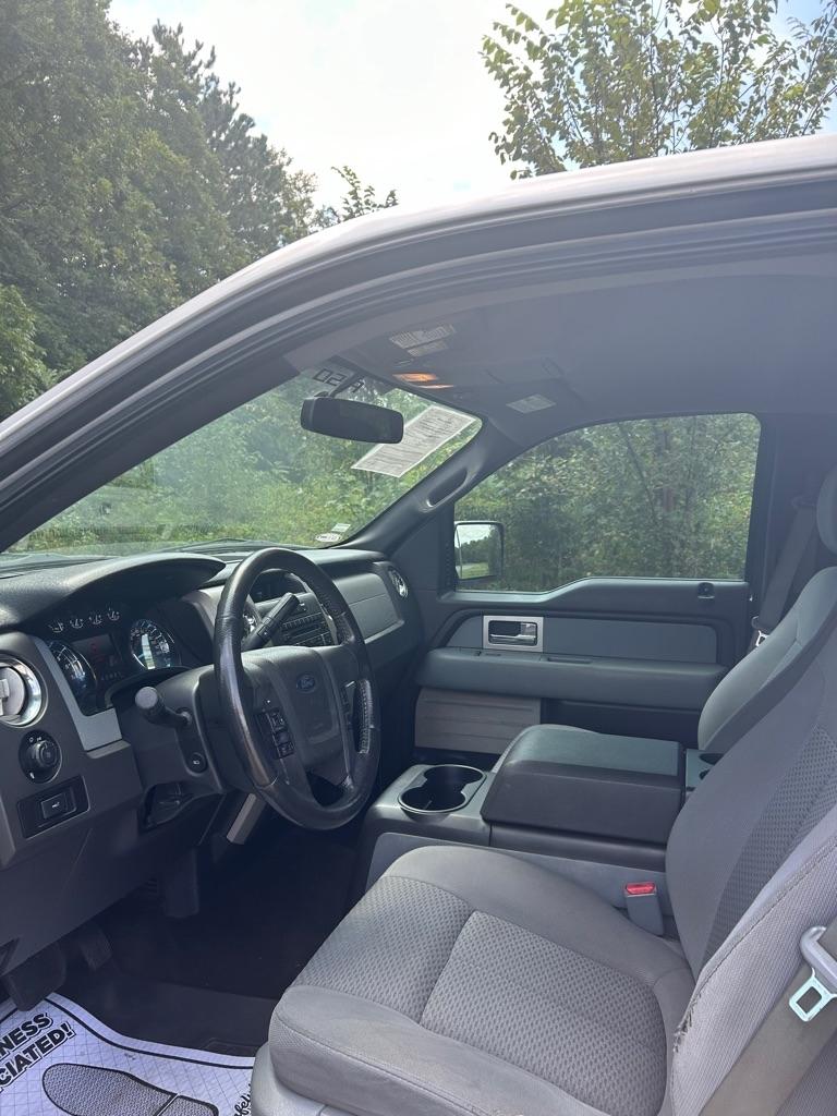 Ford F-150 2WD SuperCrew 145" XLT 2011