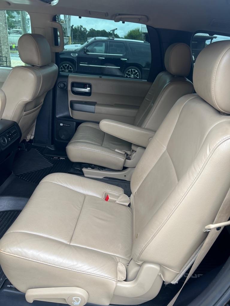 Toyota Sequoia 4WD 5.7L FFV Limited (Natl) 2016