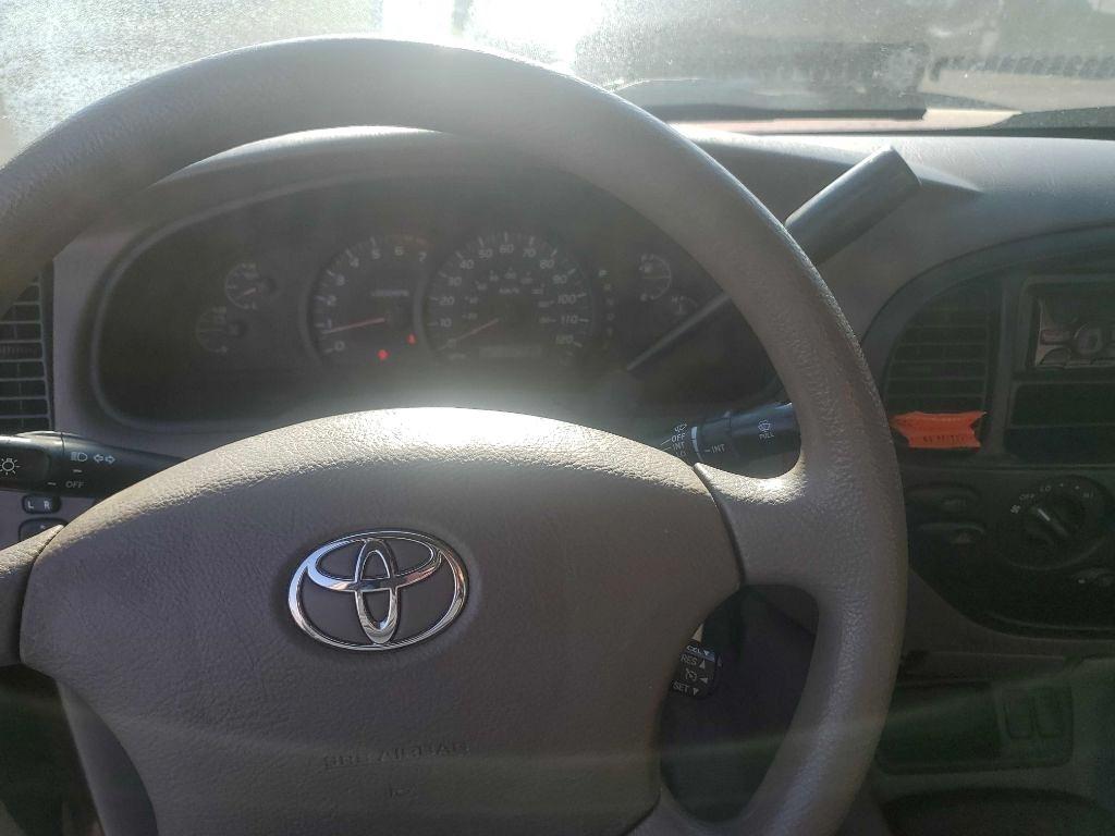 Toyota Tundra DoubleCab V8 SR5 (Natl) 2005