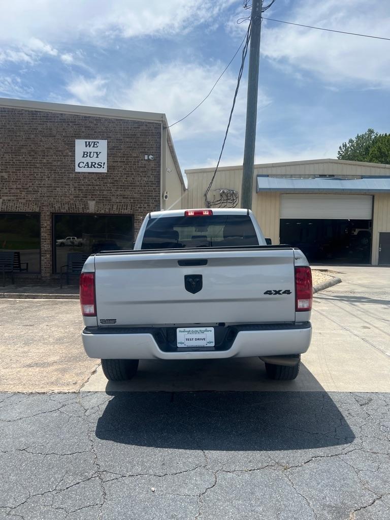 RAM 1500 Classic Express 4x4 Quad Cab 6'4" Box 2019