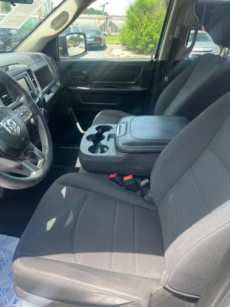 RAM 1500 Classic Express 4x4 Quad Cab 6'4" Box 2019