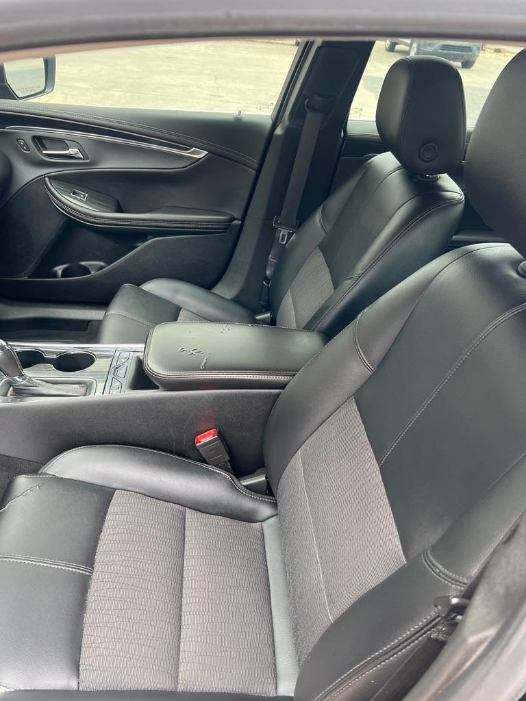 Chevrolet Impala 4dr Sdn LT w/1LT 2020