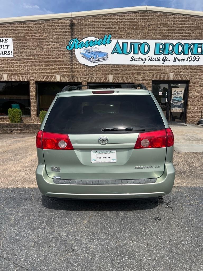 Toyota Sienna 5dr 7-Passenger Van CE FWD (Natl) 2007