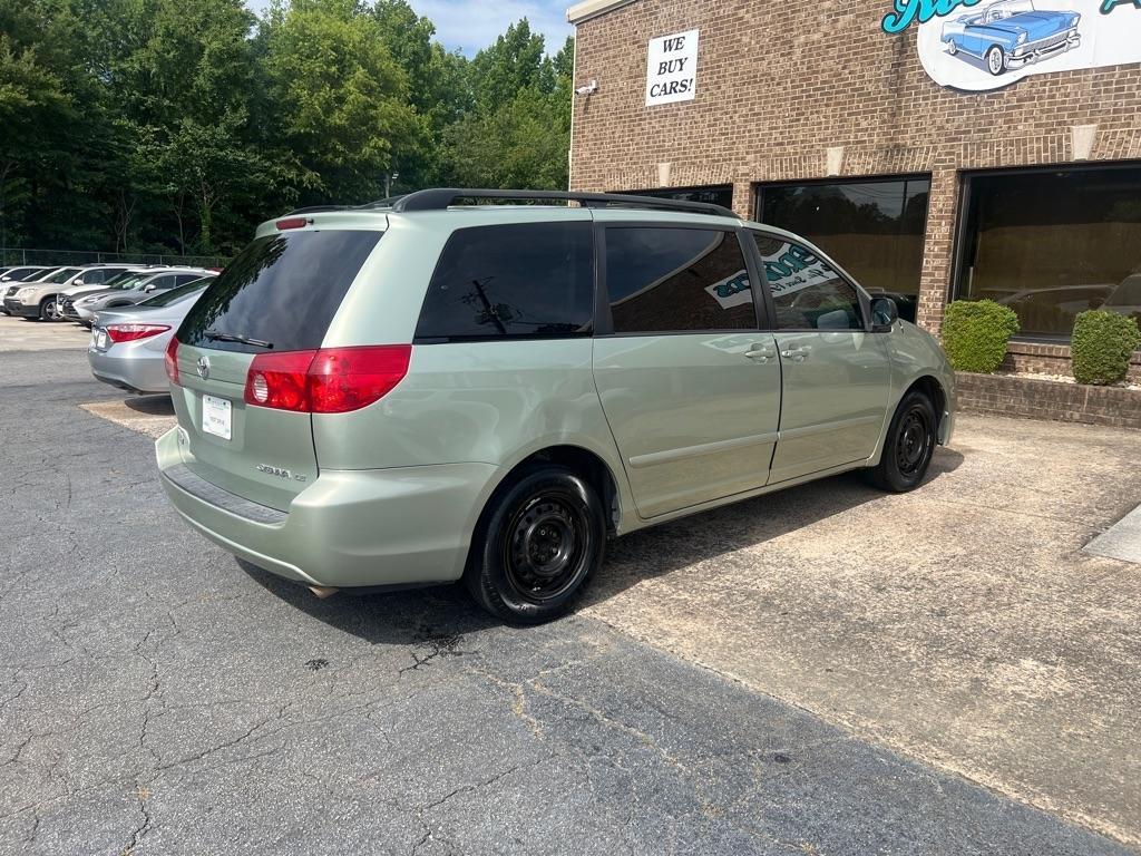 Toyota Sienna 5dr 7-Passenger Van CE FWD (Natl) 2007