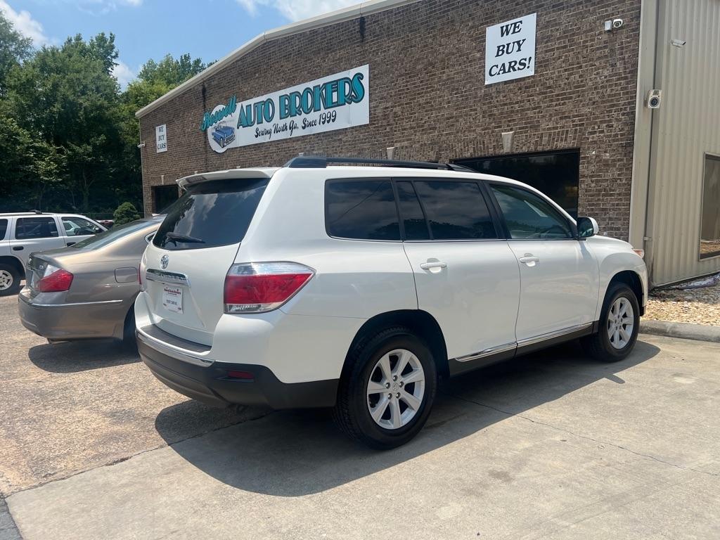 Toyota Highlander FWD 4dr V6 (Natl) 2013