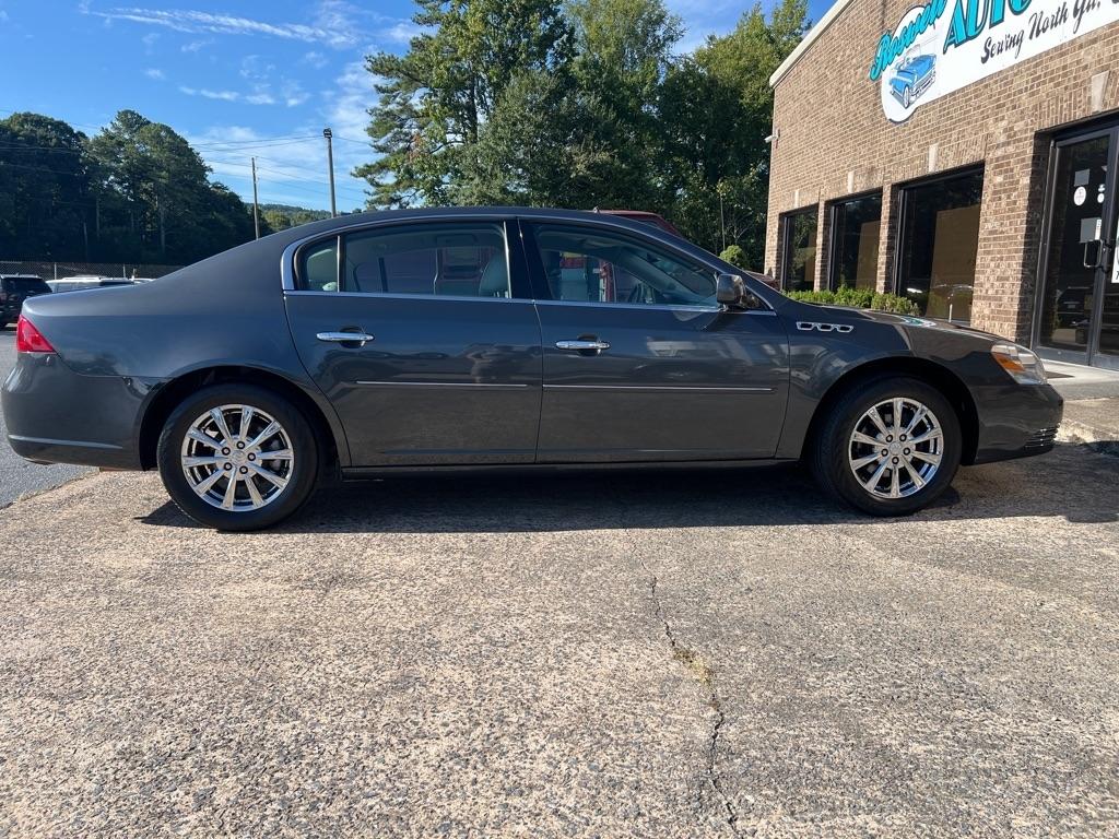 Buick Lucerne 4dr Sdn CXL 2009