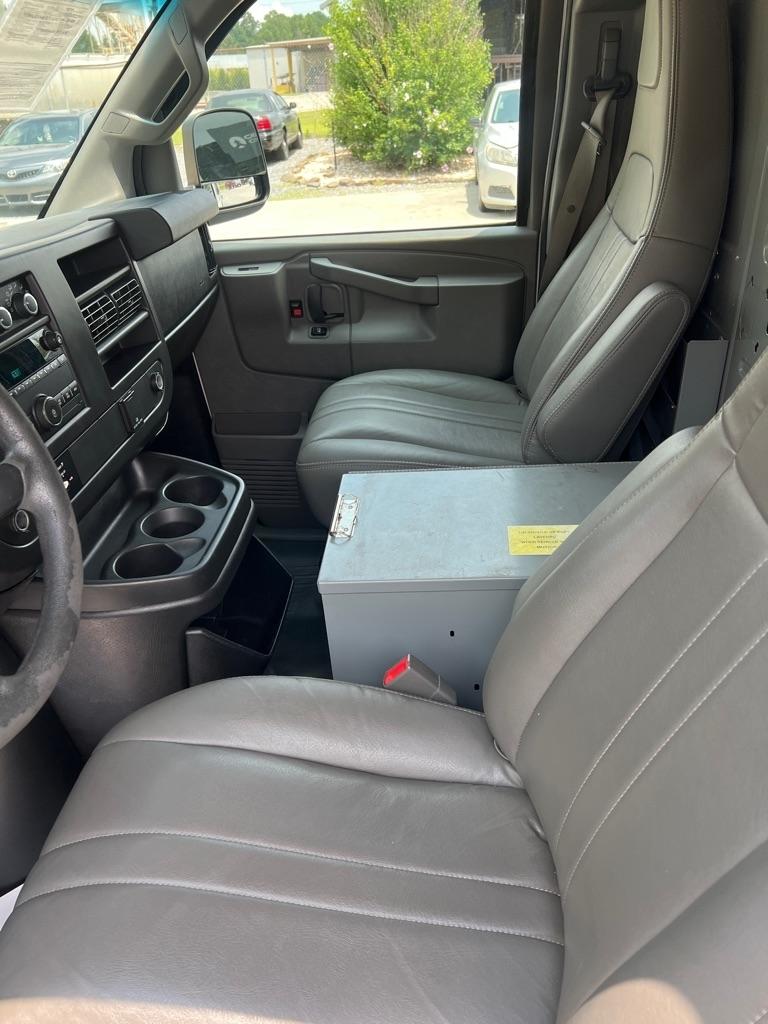 Chevrolet Express Cargo Van RWD 2500 135" 2016