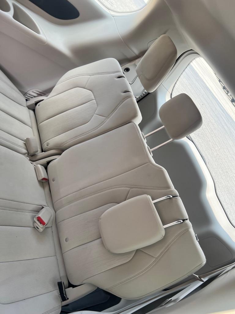 Chrysler Pacifica LX FWD 2017