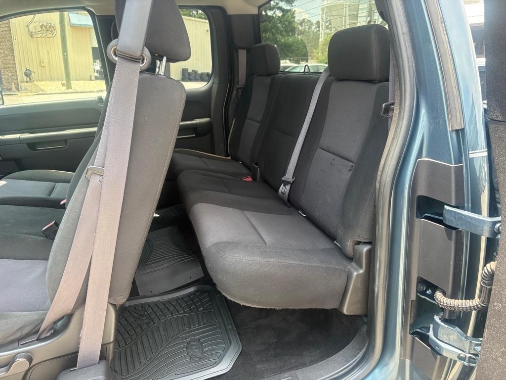 Chevrolet Silverado 2500HD 4WD Ext Cab 144.2" LT 2011
