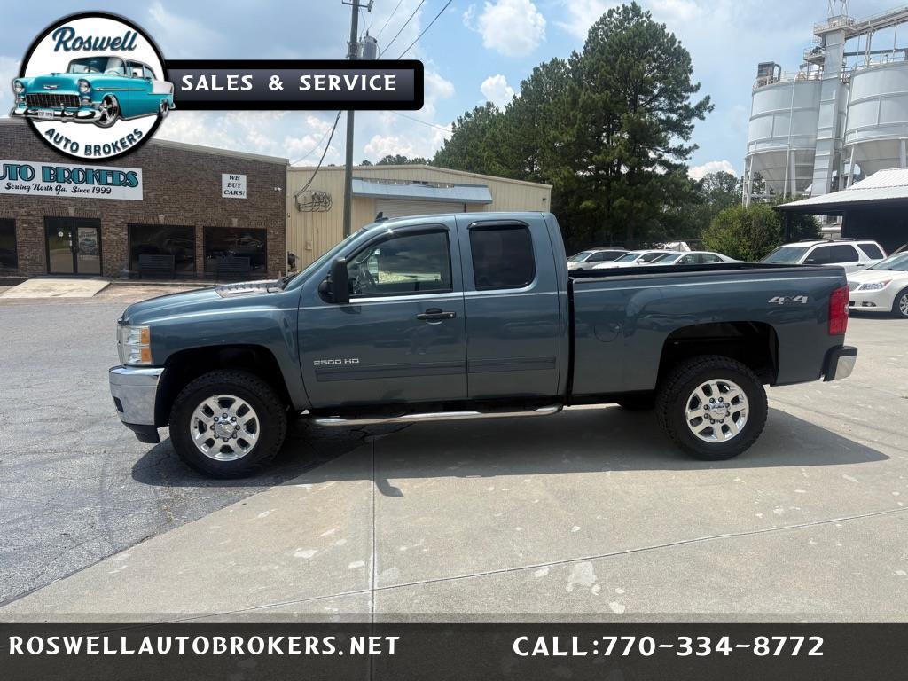 2011 Chevrolet Silverado 2500HD 4WD Ext Cab 144.2" LT