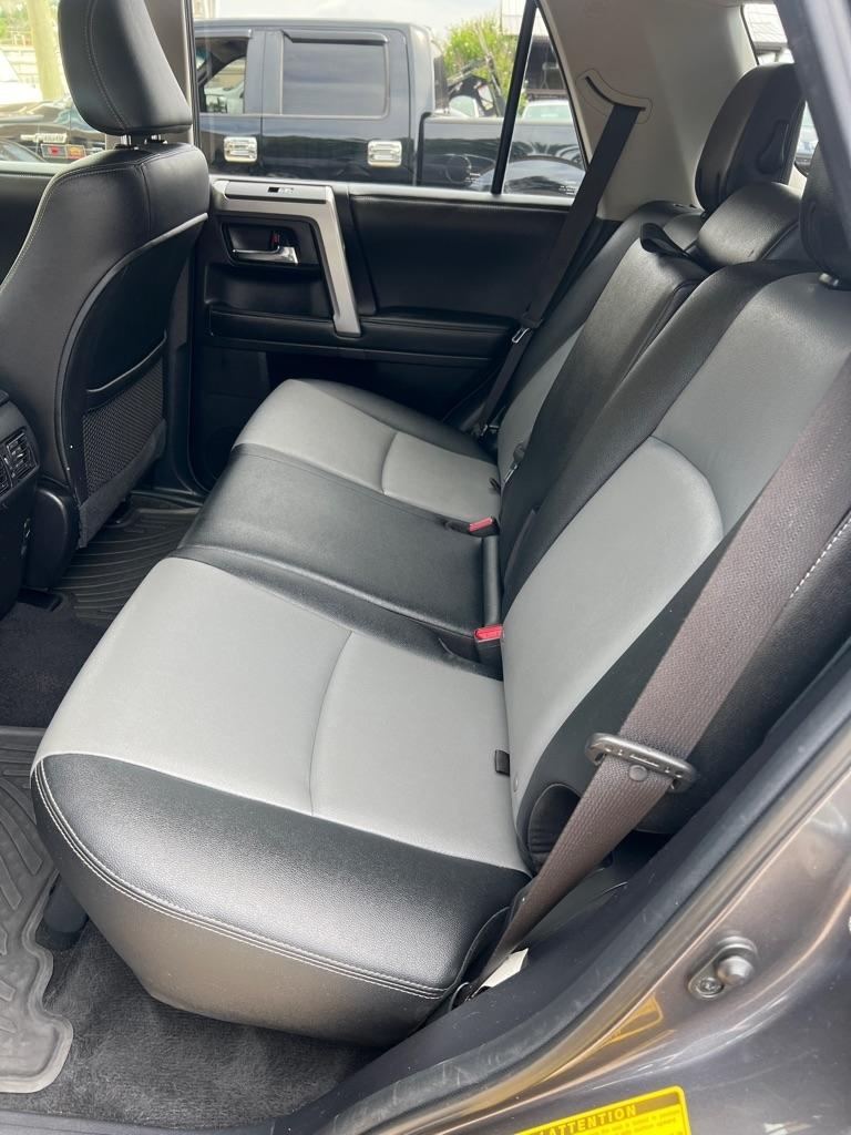 Toyota 4Runner RWD 4dr V6 SR5 Premium (Natl) 2015