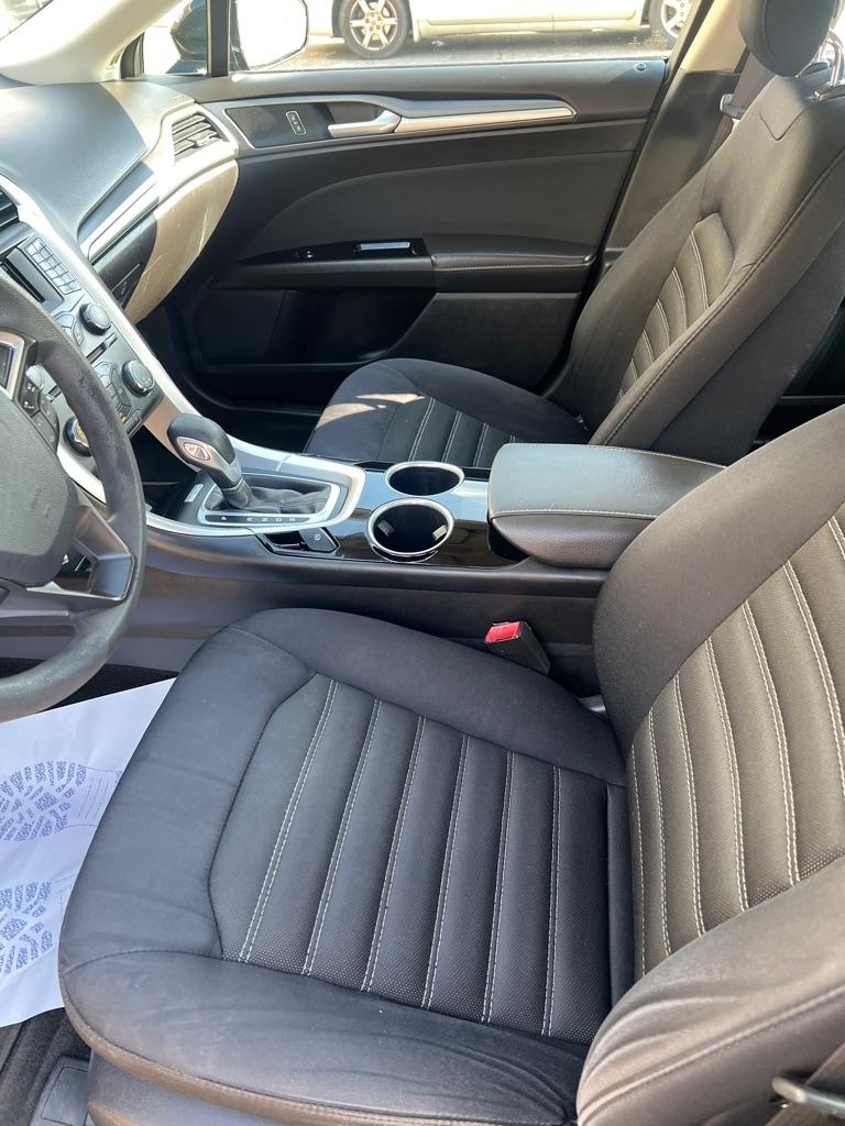 Ford Fusion 4dr Sdn SE FWD 2014