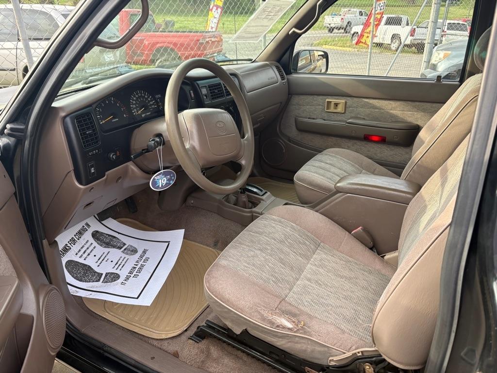 Toyota Tacoma XtraCab V6 Manual 4WD 1999