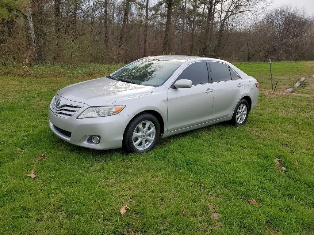 Toyota Camry 4dr Sdn I4 Man LE (Natl) 2011