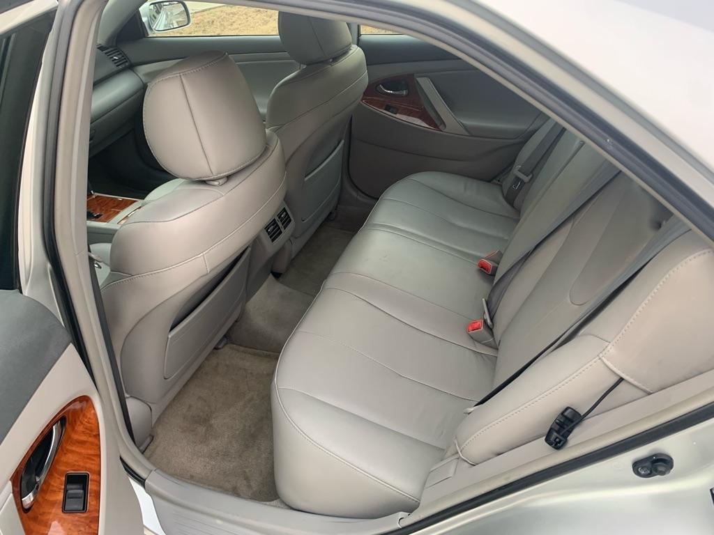 Toyota Camry 4dr Sdn I4 Man (Natl) 2009