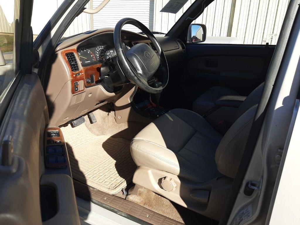 Toyota 4Runner 4dr SR5 3.4L Auto 1997