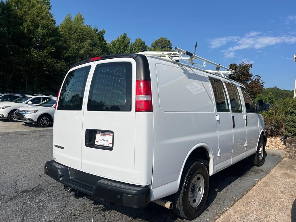 Chevrolet Express Cargo Van RWD 2500 135" 2020