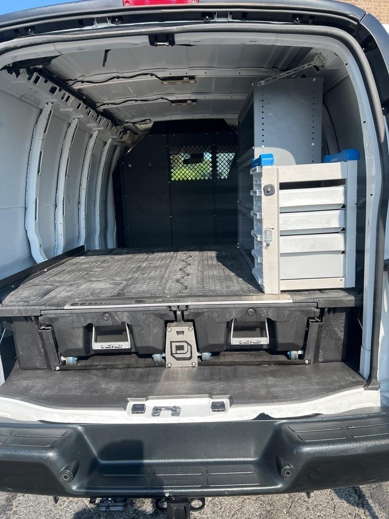 Chevrolet Express Cargo Van RWD 2500 135" 2020