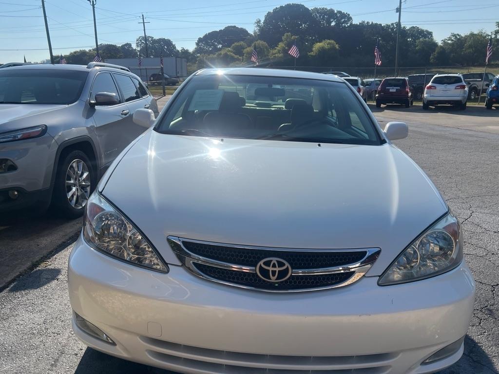 Toyota Camry 4dr Sdn XLE Auto (Natl) 2004