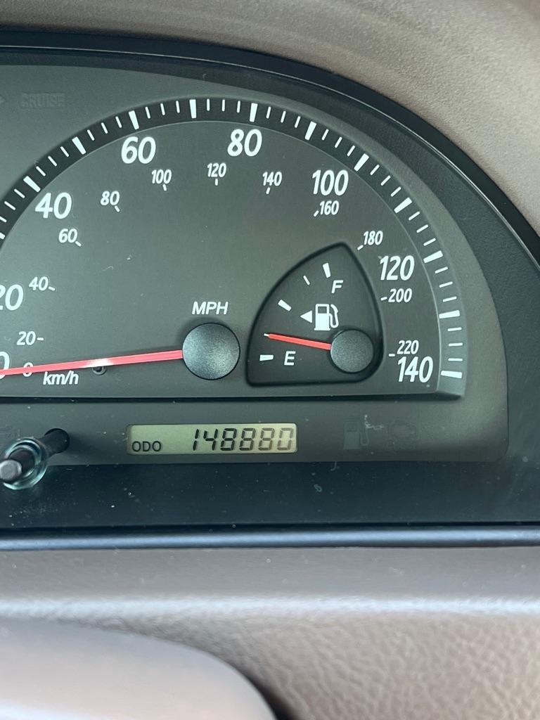 Toyota Camry 4dr Sdn XLE Auto (Natl) 2004