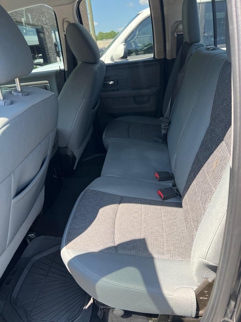 RAM 1500 2WD Quad Cab 140.5" Big Horn 2014