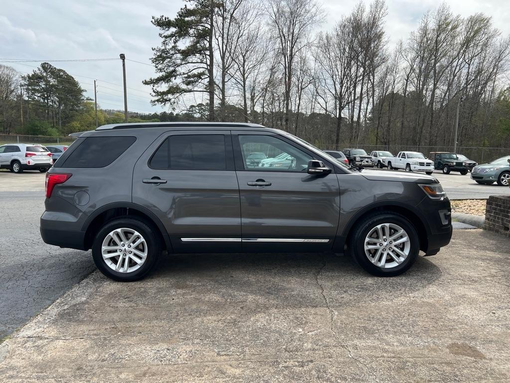 Ford Explorer FWD 4dr XLT 2016