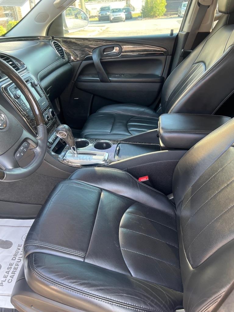 Buick Enclave FWD 4dr Leather 2013