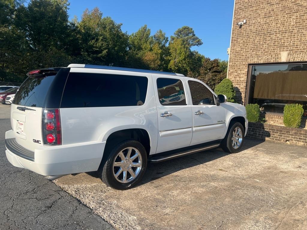 GMC Yukon XL Denali AWD 4dr 1500 2008