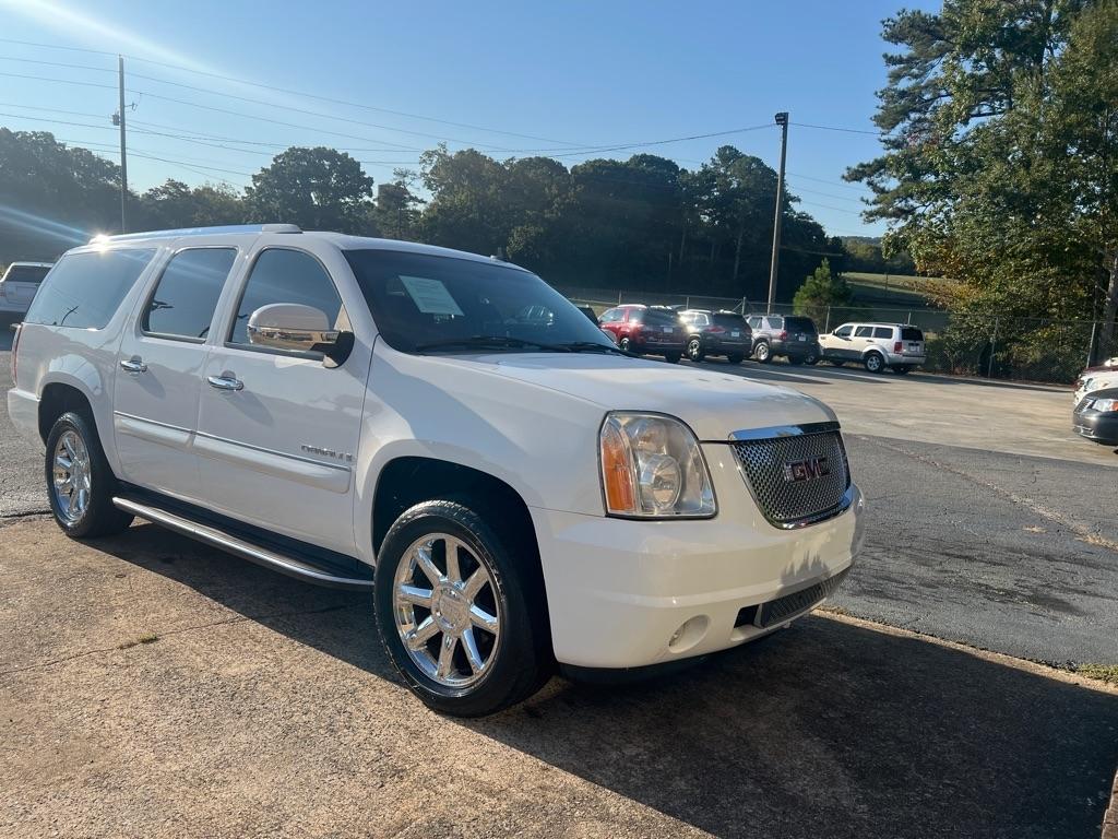 GMC Yukon XL Denali AWD 4dr 1500 2008