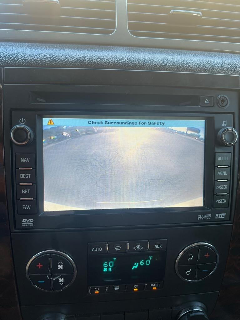 GMC Yukon XL Denali AWD 4dr 1500 2008