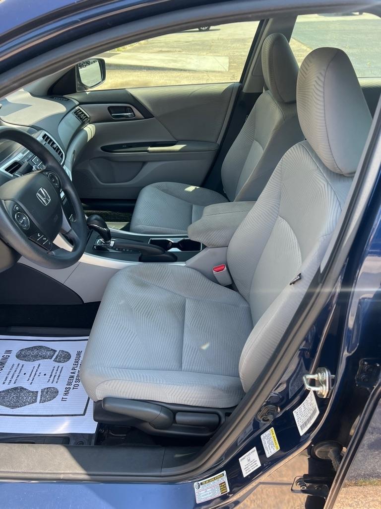 Honda Accord Sedan 4dr I4 CVT LX 2015