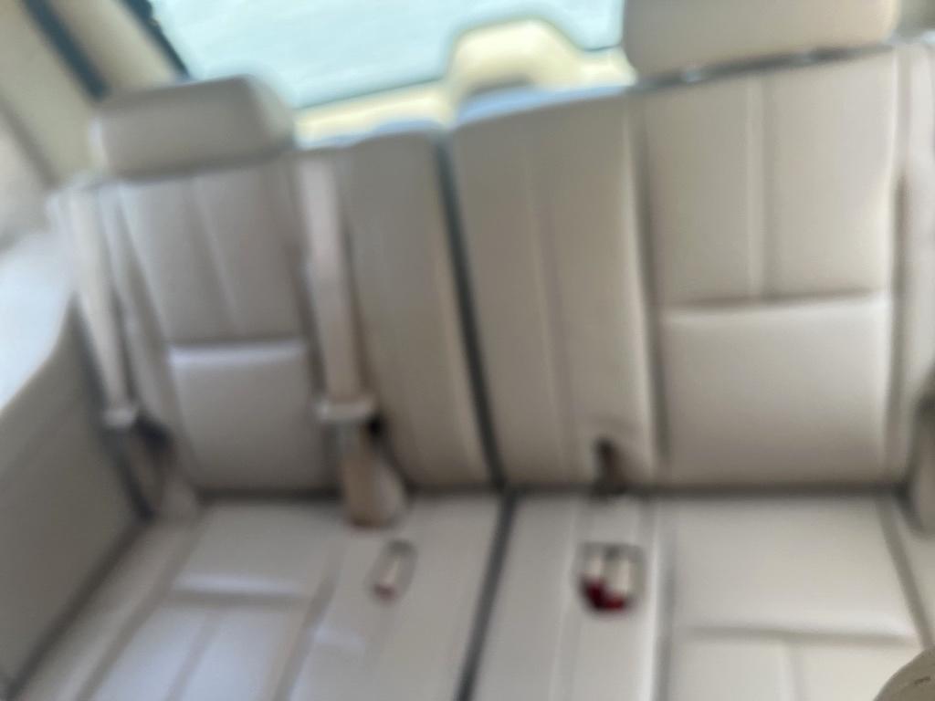 Chevrolet Tahoe 2WD 4dr 1500 LT 2013