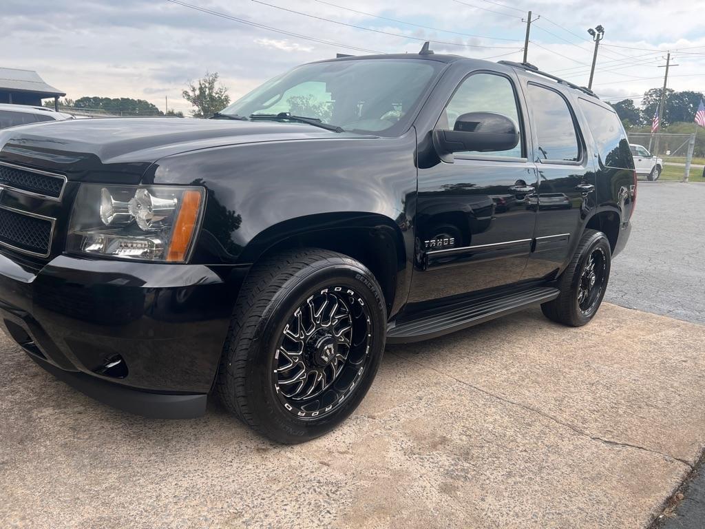 Chevrolet Tahoe 2WD 4dr 1500 LT 2013