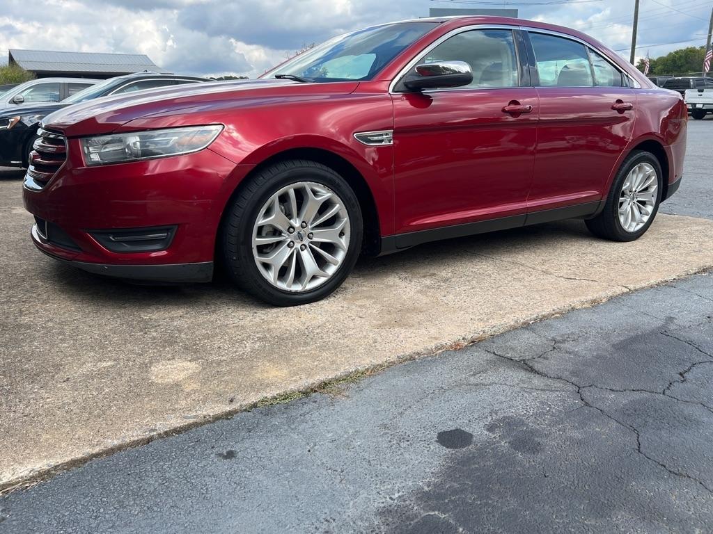 Ford Taurus 4dr Sdn Limited FWD 2015