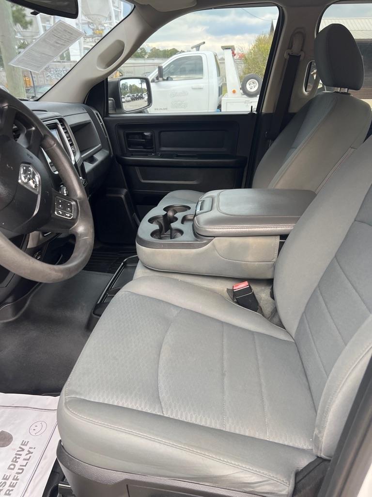 RAM 1500 2WD Crew Cab 140.5" Tradesman 2016