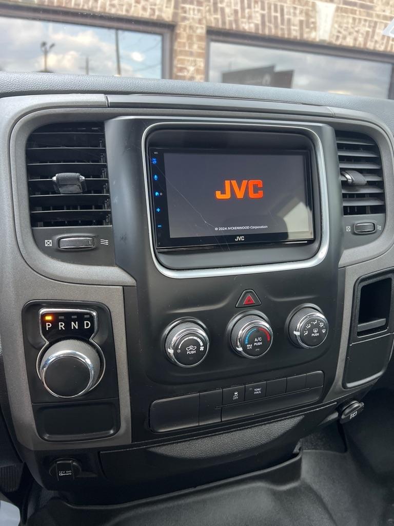 RAM 1500 2WD Crew Cab 140.5" Tradesman 2016