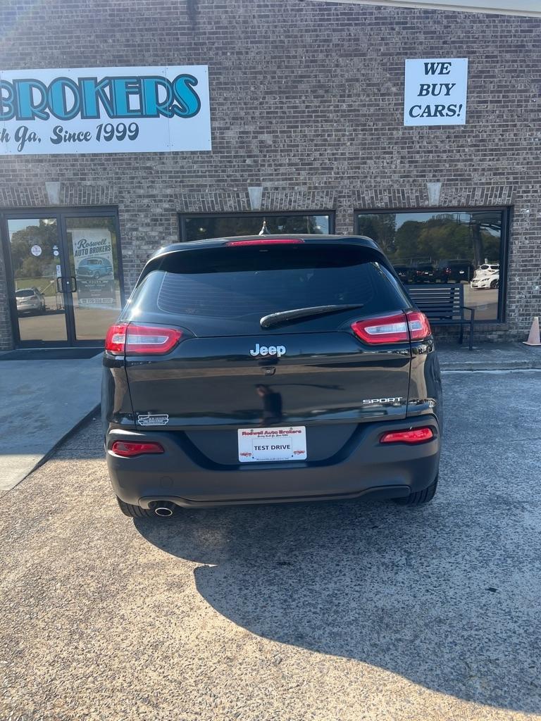 Jeep Cherokee FWD 4dr Sport 2015