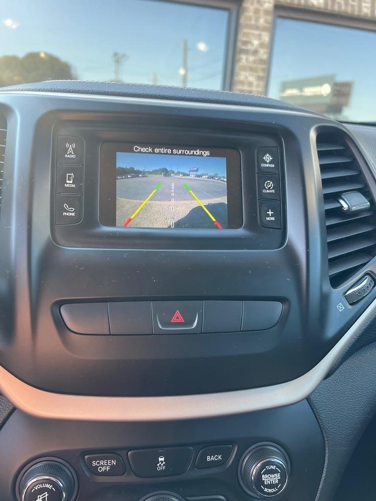 Jeep Cherokee FWD 4dr Sport 2015