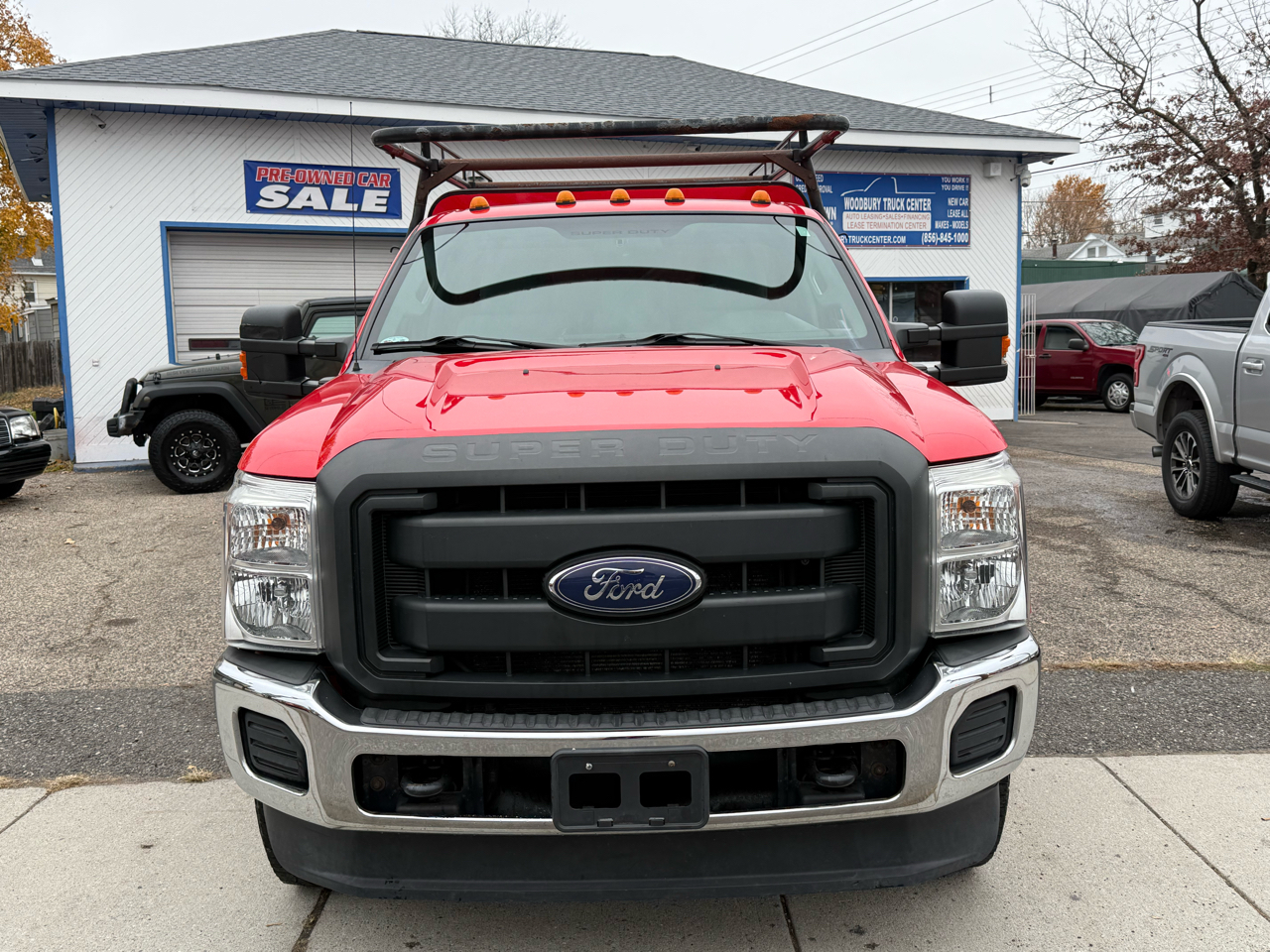2016 Ford F-250 XLT photo 2