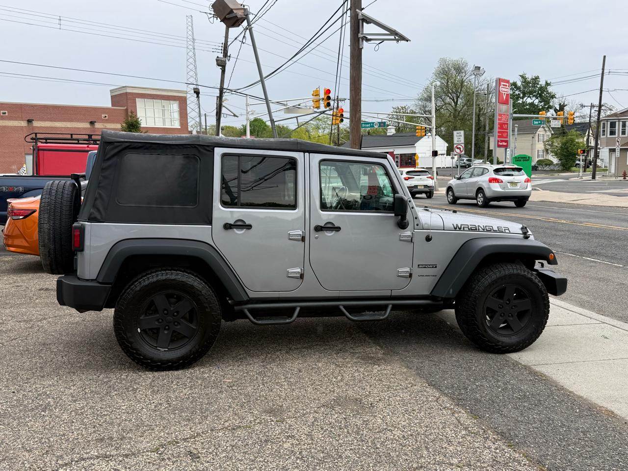 Jeep Wrangler Unlimited Sport 4WD 2015