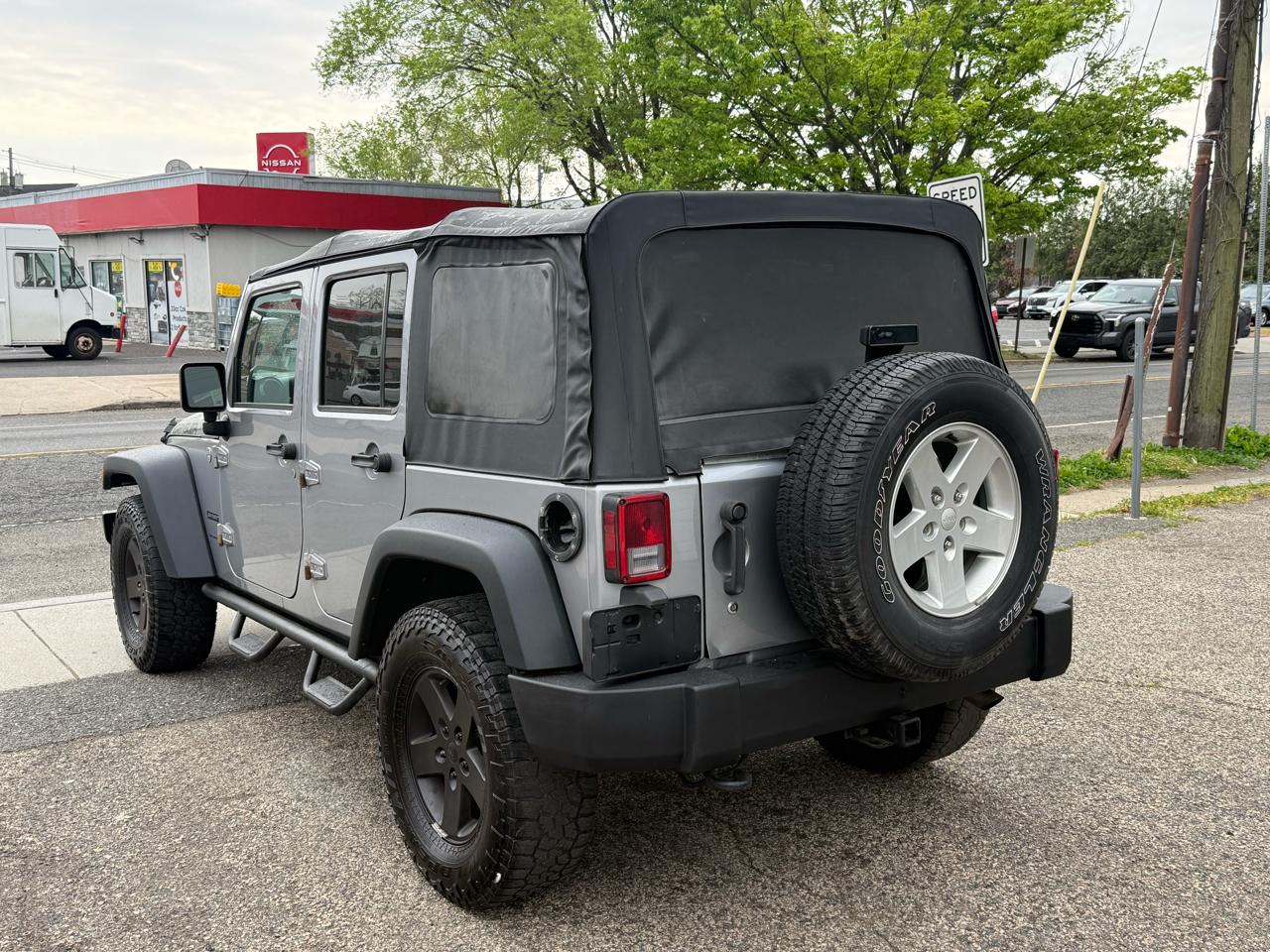 Jeep Wrangler Unlimited Sport 4WD 2015