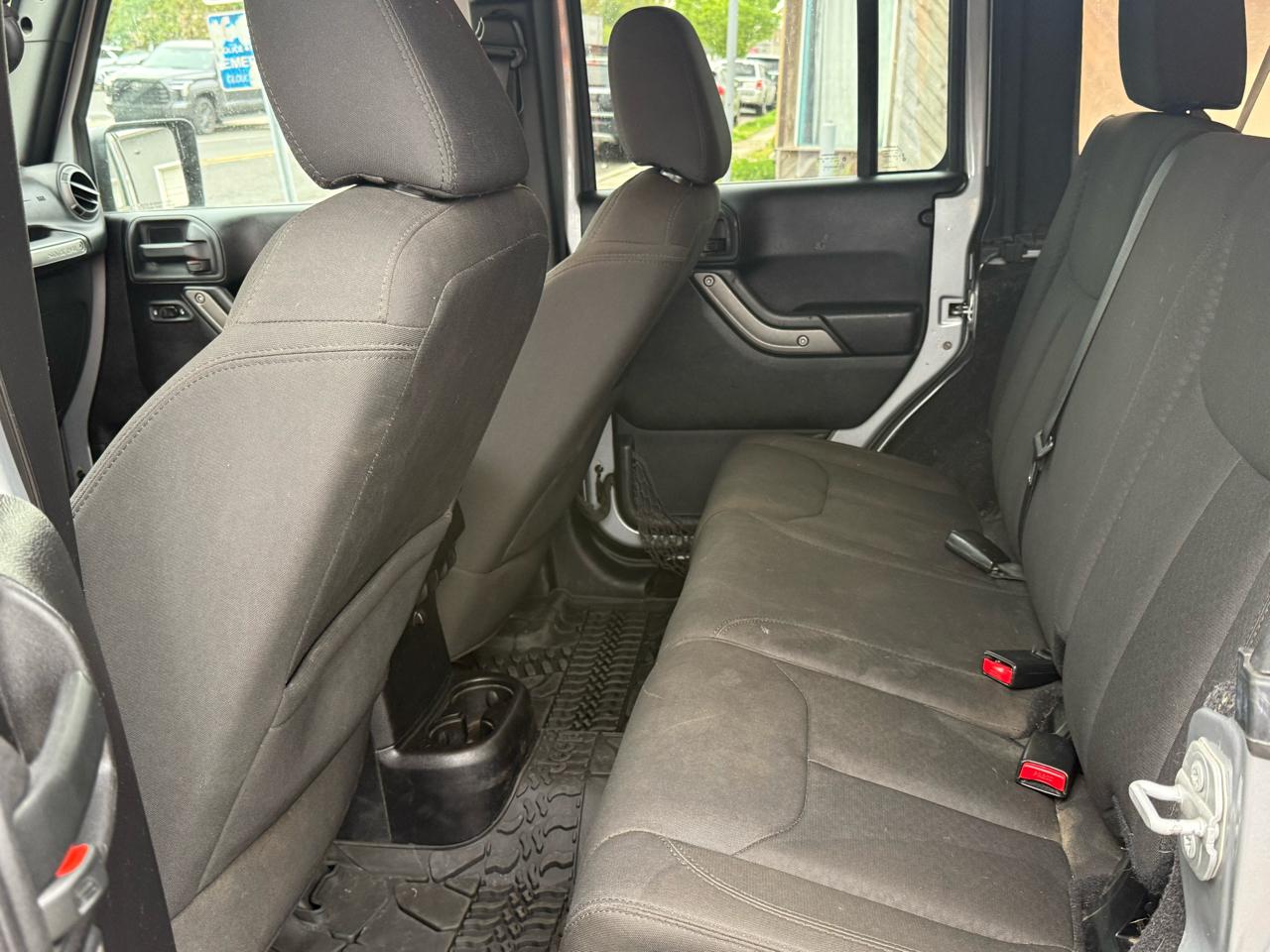 Jeep Wrangler Unlimited Sport 4WD 2015