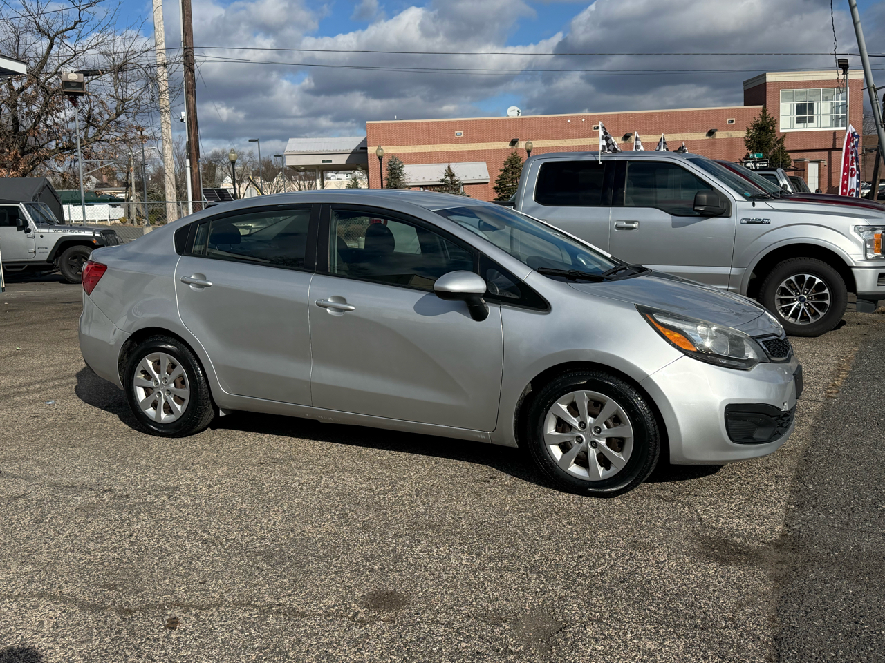 Kia Rio LX 2014