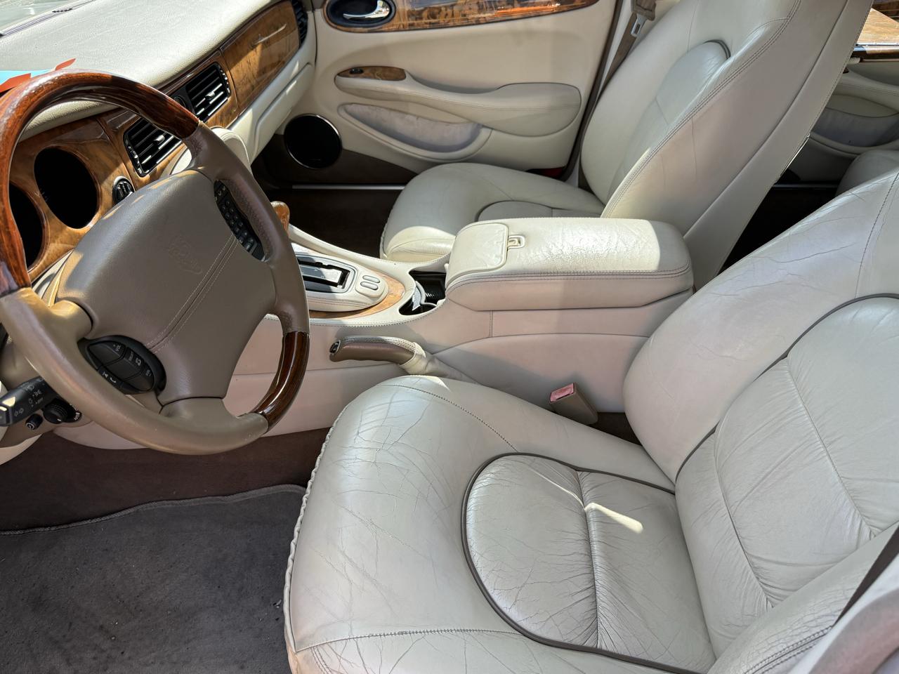 Jaguar XJ-Series Vanden Plas 2001