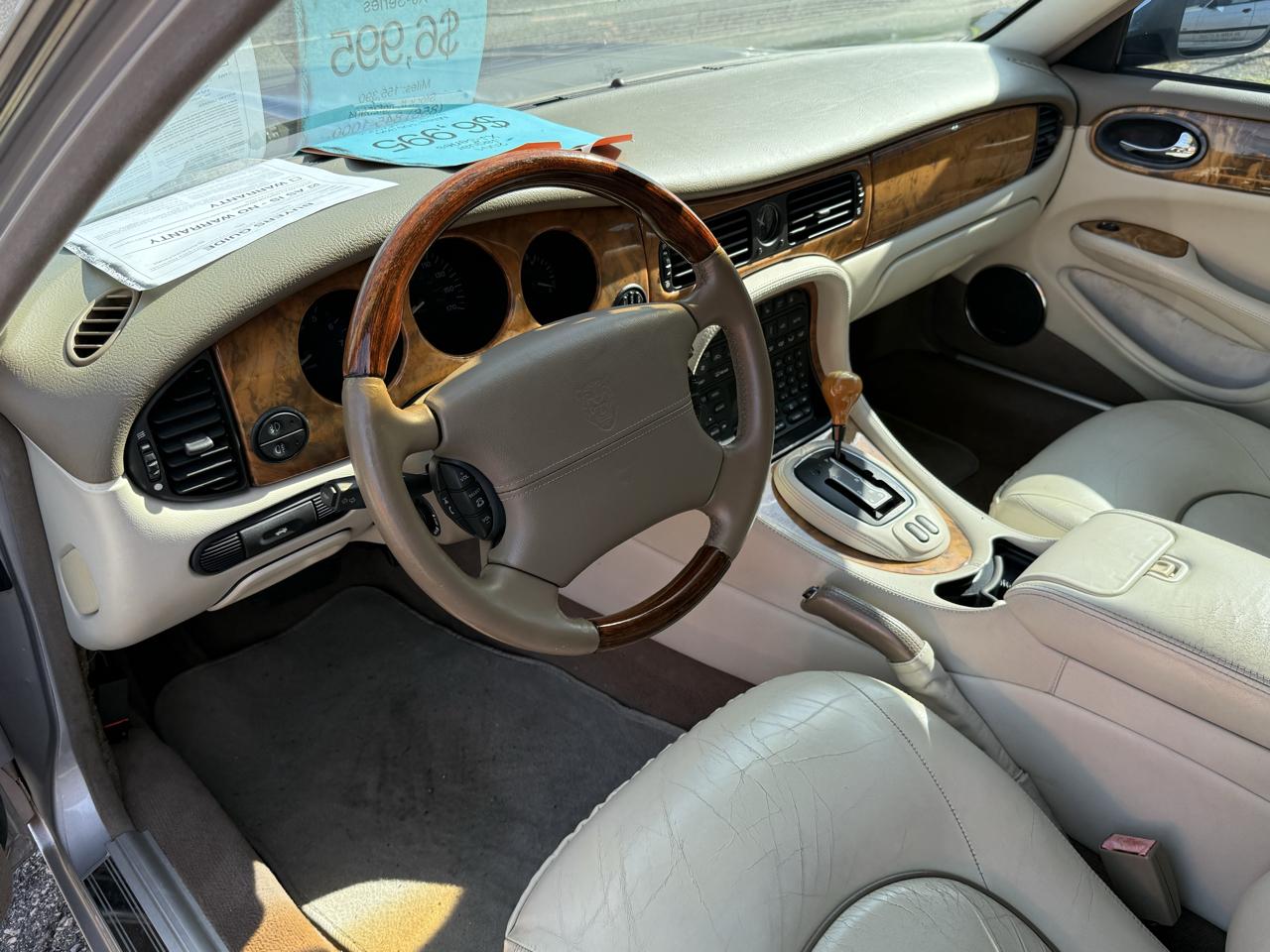 Jaguar XJ-Series Vanden Plas 2001