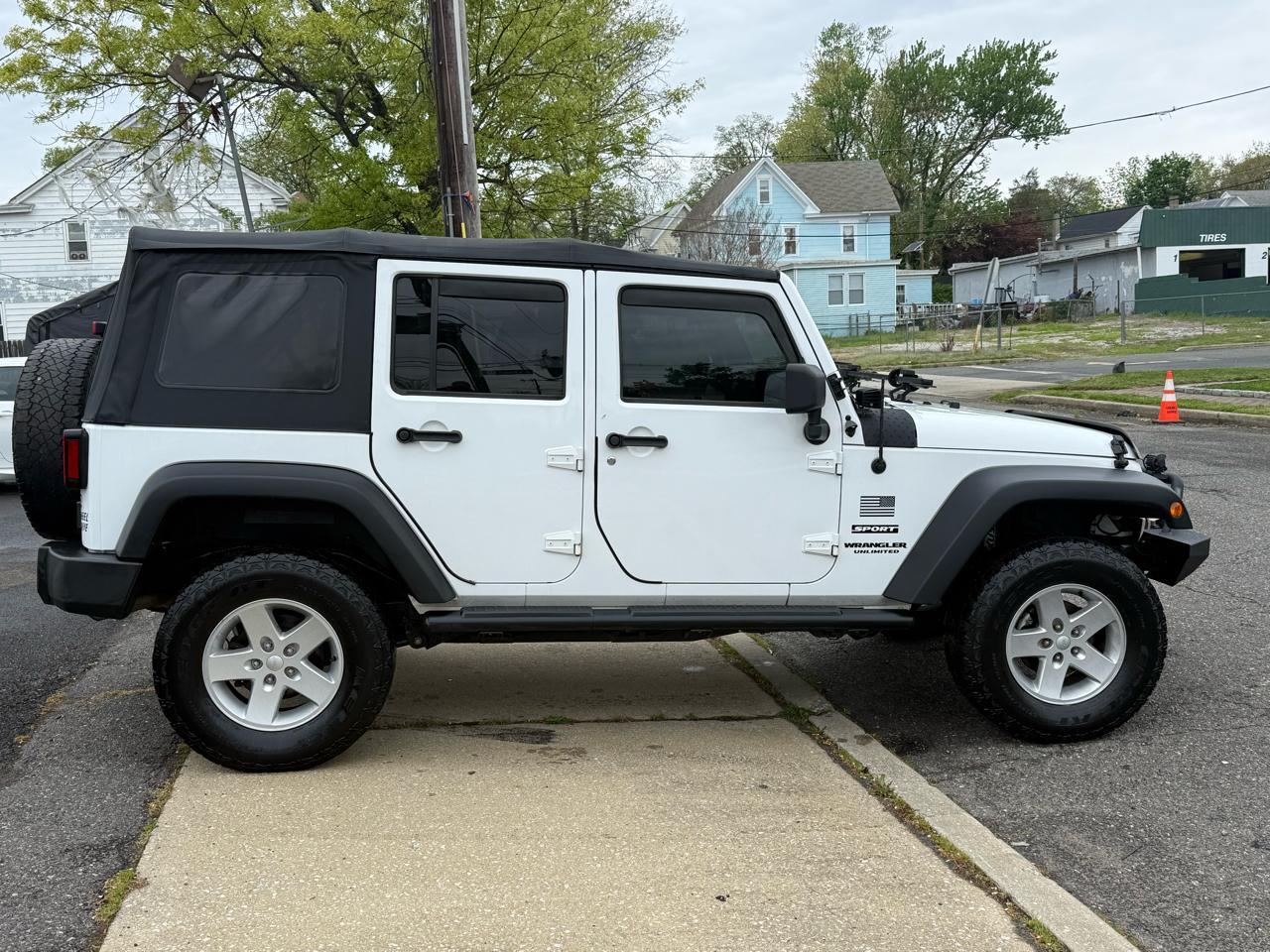 Jeep Wrangler Unlimited Sport 4WD 2017