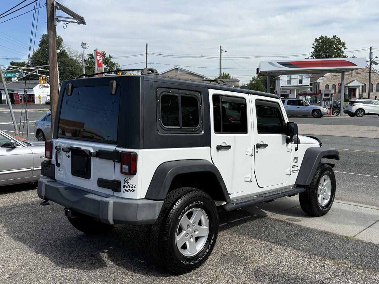 Jeep Wrangler Unlimited Sport 4WD 2017
